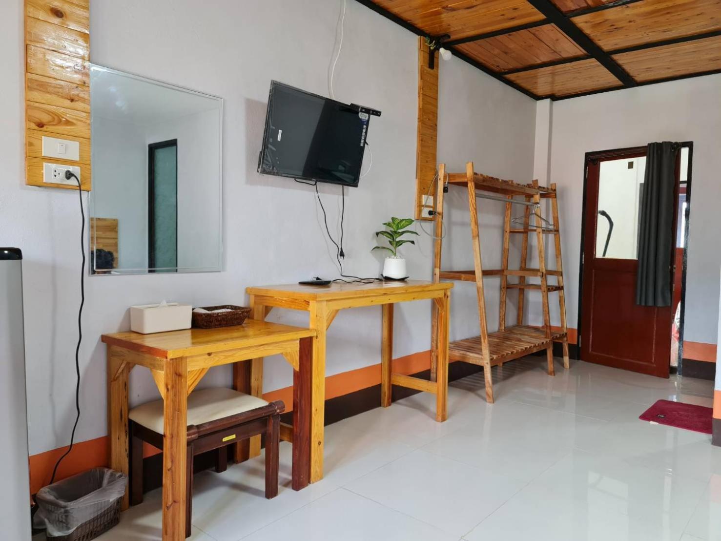 Mookboonchu Guesthouse ,Kohmook Trang 코묵 외부 사진