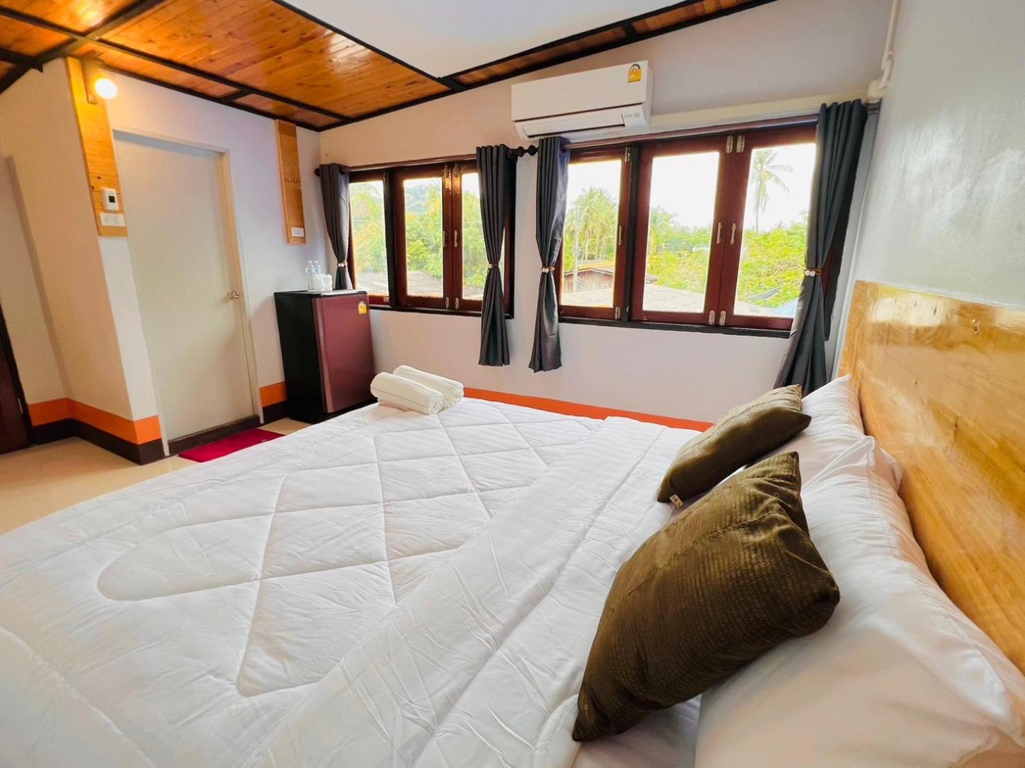 Mookboonchu Guesthouse ,Kohmook Trang 코묵 외부 사진